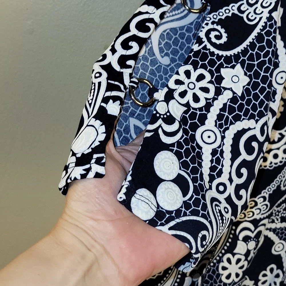 C Est. 1946 paisley lace